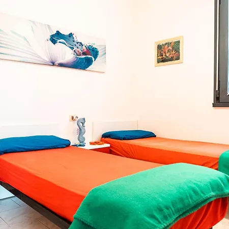 Comfy By The Sea In Διαμέρισμα Μπιμπιόνε